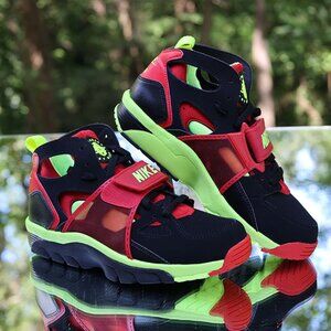 Nike Air Trainer Huarache Black Red Volt